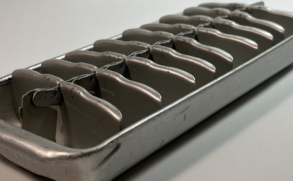 Vintage AluminumIce Cube Tray With Removable 20 CUBE INSERT - 1970's