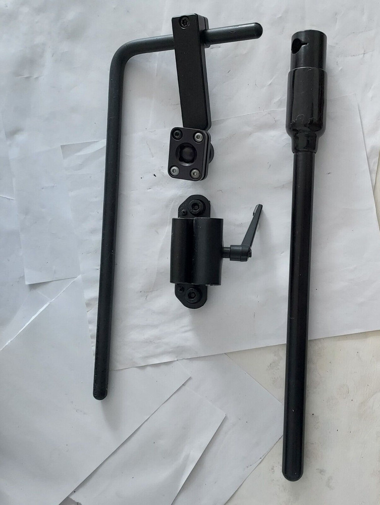 PERMOBIL Tri-Lock™ Midline Mounting System Tri-Lock™ Midline Mounting System