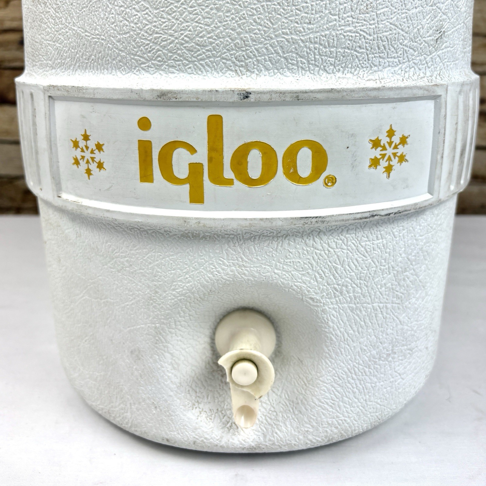 Vintage Igloo 2 Gallon Water Cooler Dispenser Houston TX Yellow White Handle Jug