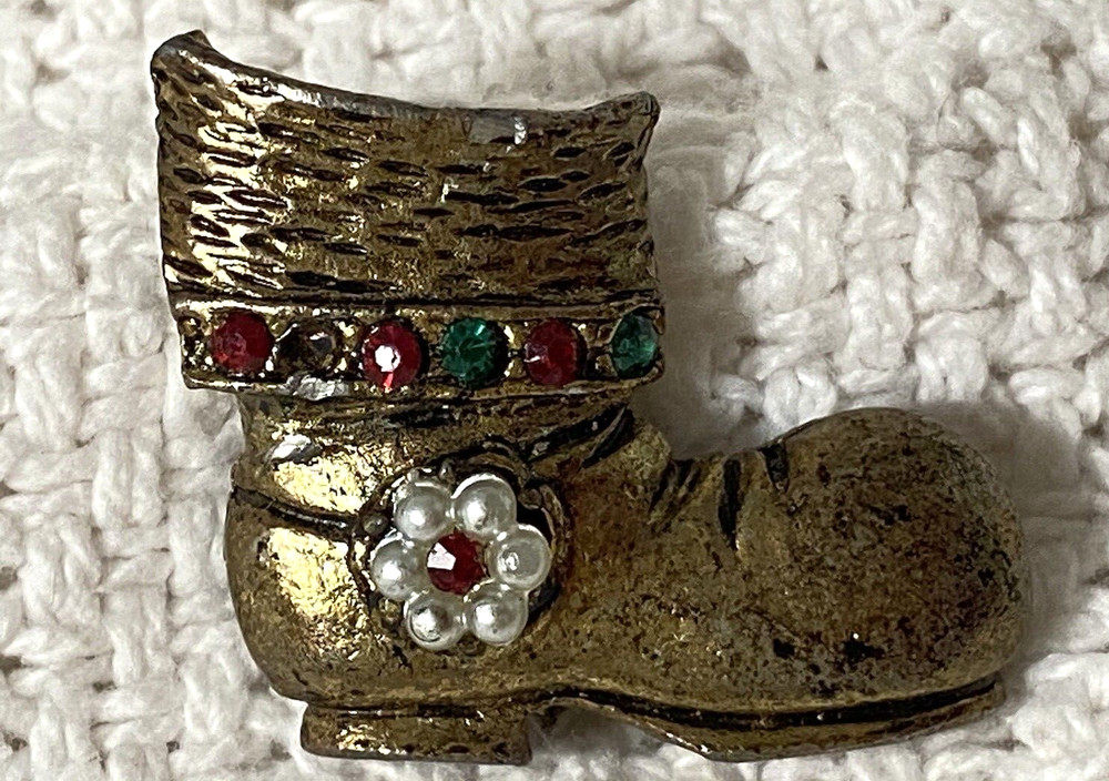 Santa Holiday Boot (missing 1 Stone) Brooch/Pin