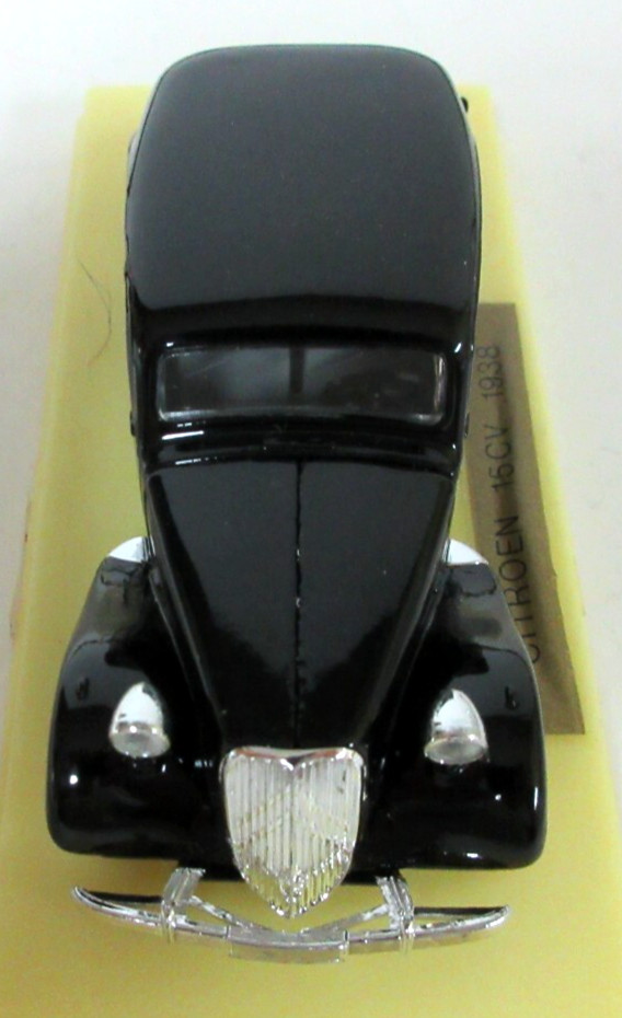 Solido 1938 Citroen 15 CV no case