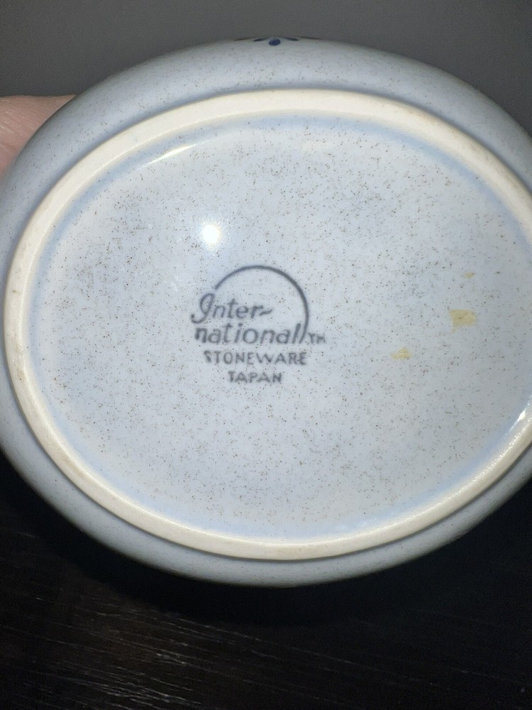 Inter-National Stoneware Japan