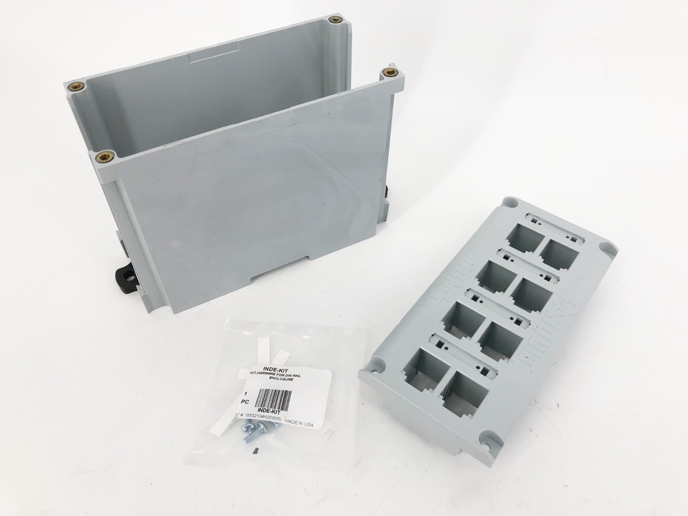New Panduit CDPP8RG DIN Rail Shielded Patch Panel - No Box