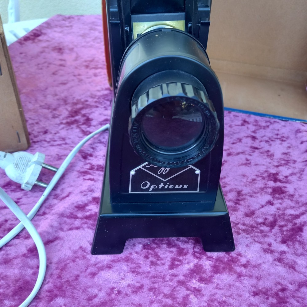 1950 Agfa Opticus First Model 35 mm Slide Projector