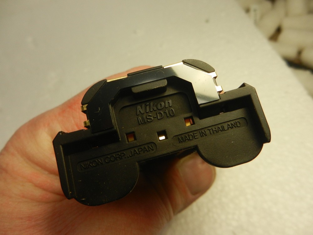 Nikon OEM Battery Holder MS-D10