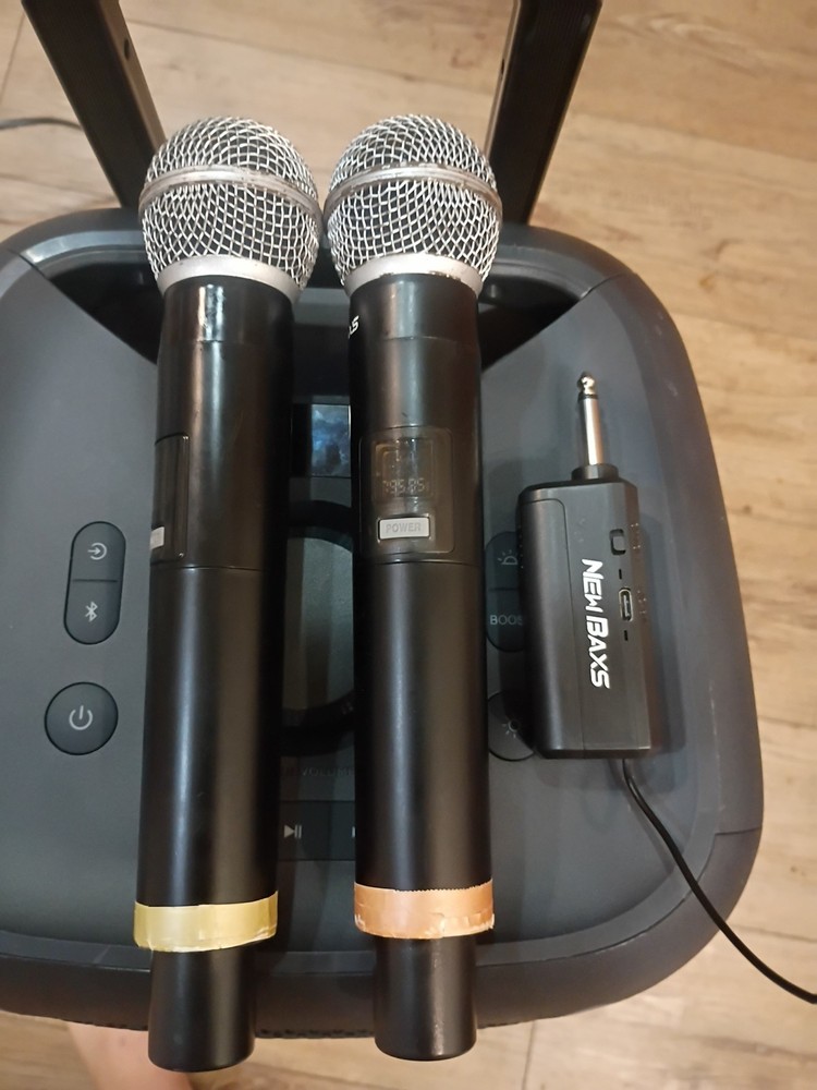 Karaoke Machine Bluetooth Two Microphones One Speaker