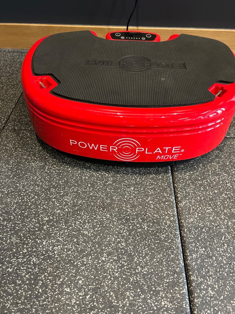 Power Plate MOVE Vibrating Exercise Platform - Red.  Excellent Condition!