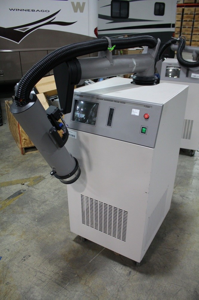 Thermonics T-2500 Precision Temperature Forcing Testing Test System