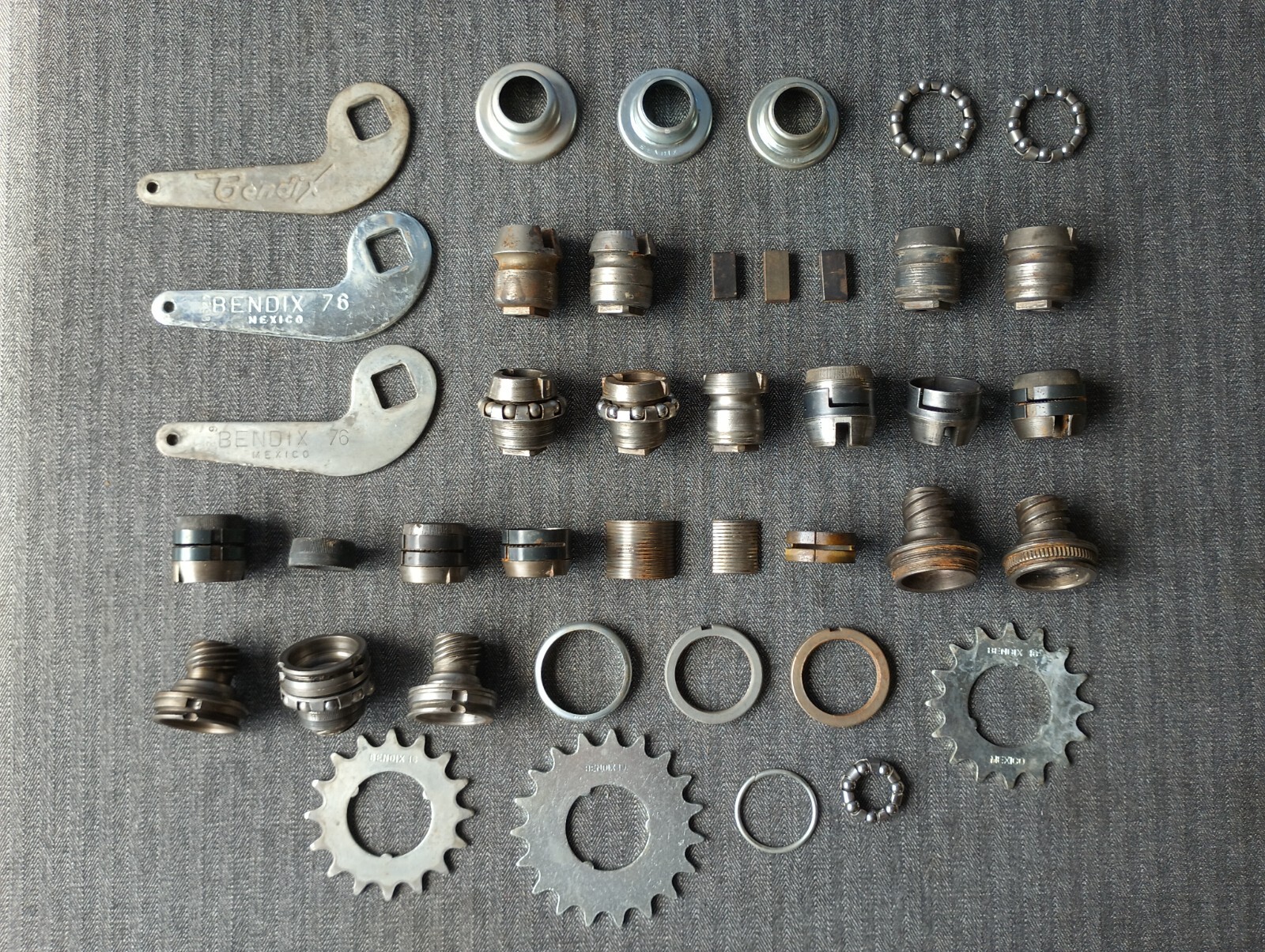 NOS Parts Group BENDIX Original - Red Band - RB2 - 70 - 76 Coaster Brake Models!