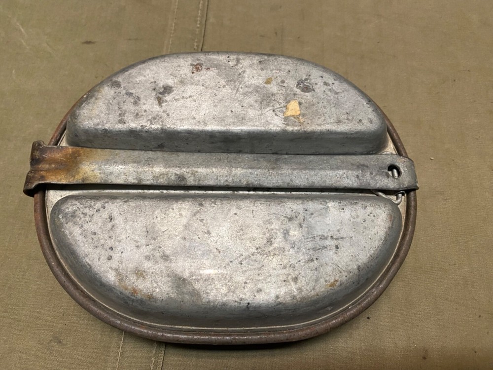 ORIGINAL WWII US ARMY M1942 MESS KIT, EARLY WAR VERSION- DATED 1942