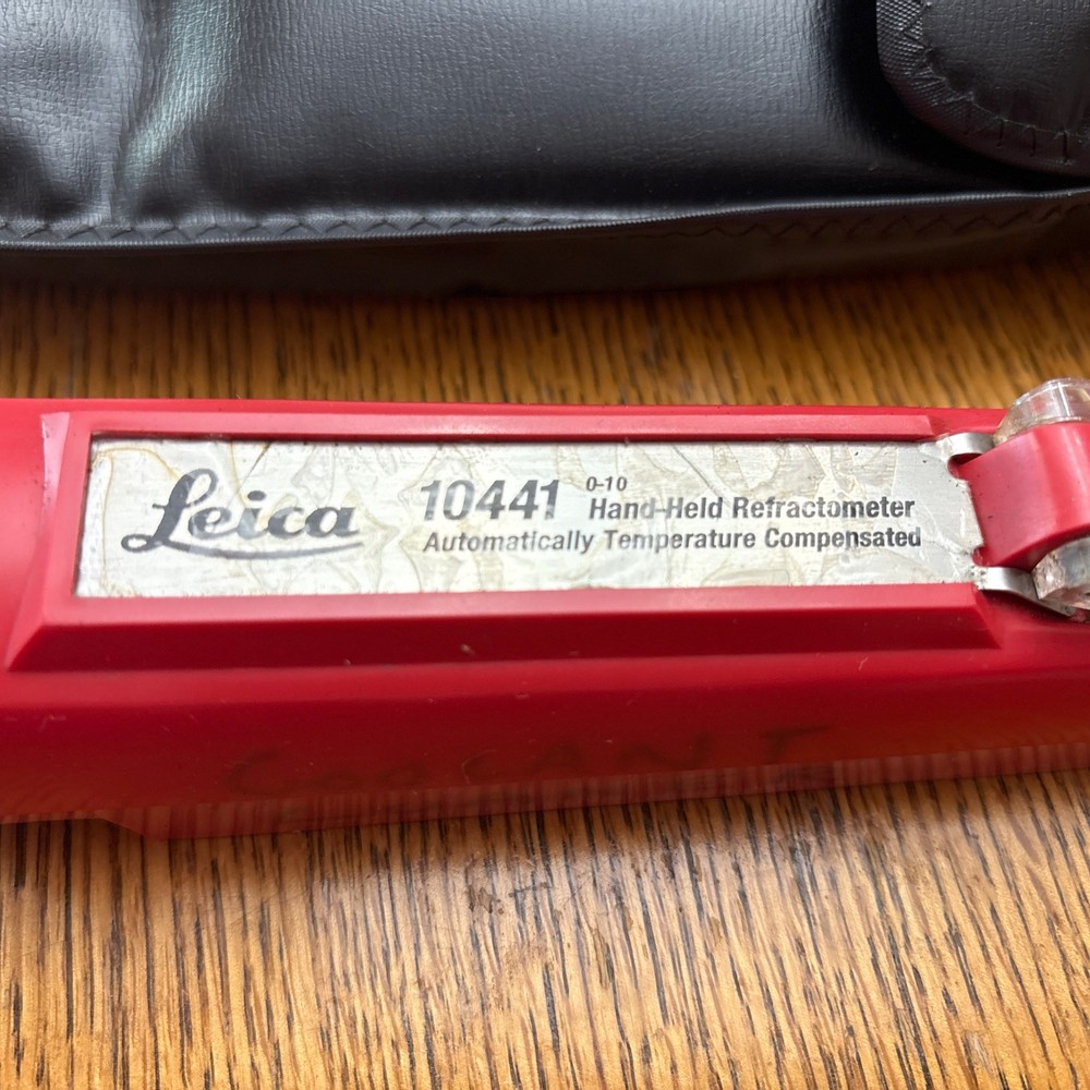 Leica 10441 0-10 Hand Held Refractometer Automatically Temperature Comp.