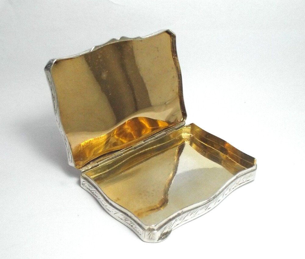 RARE ANTIQUE CONTINENTAL SOLID SILVER PIECED BOX, CASHEW BOX, c1900