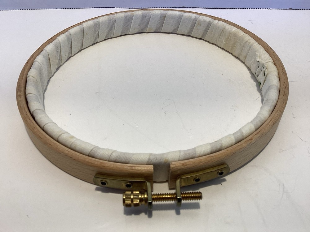 Nurge 6” Embroidery Hoop Flexi