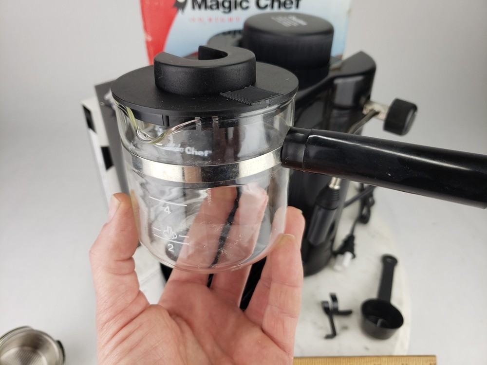 Magic Chef Espresso Cappuccino Maker Machine - New Coffee MCEX98V