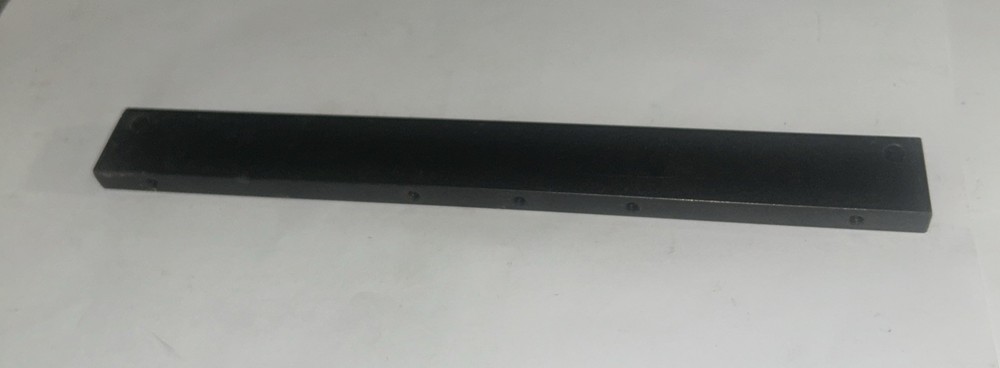590300 Holder