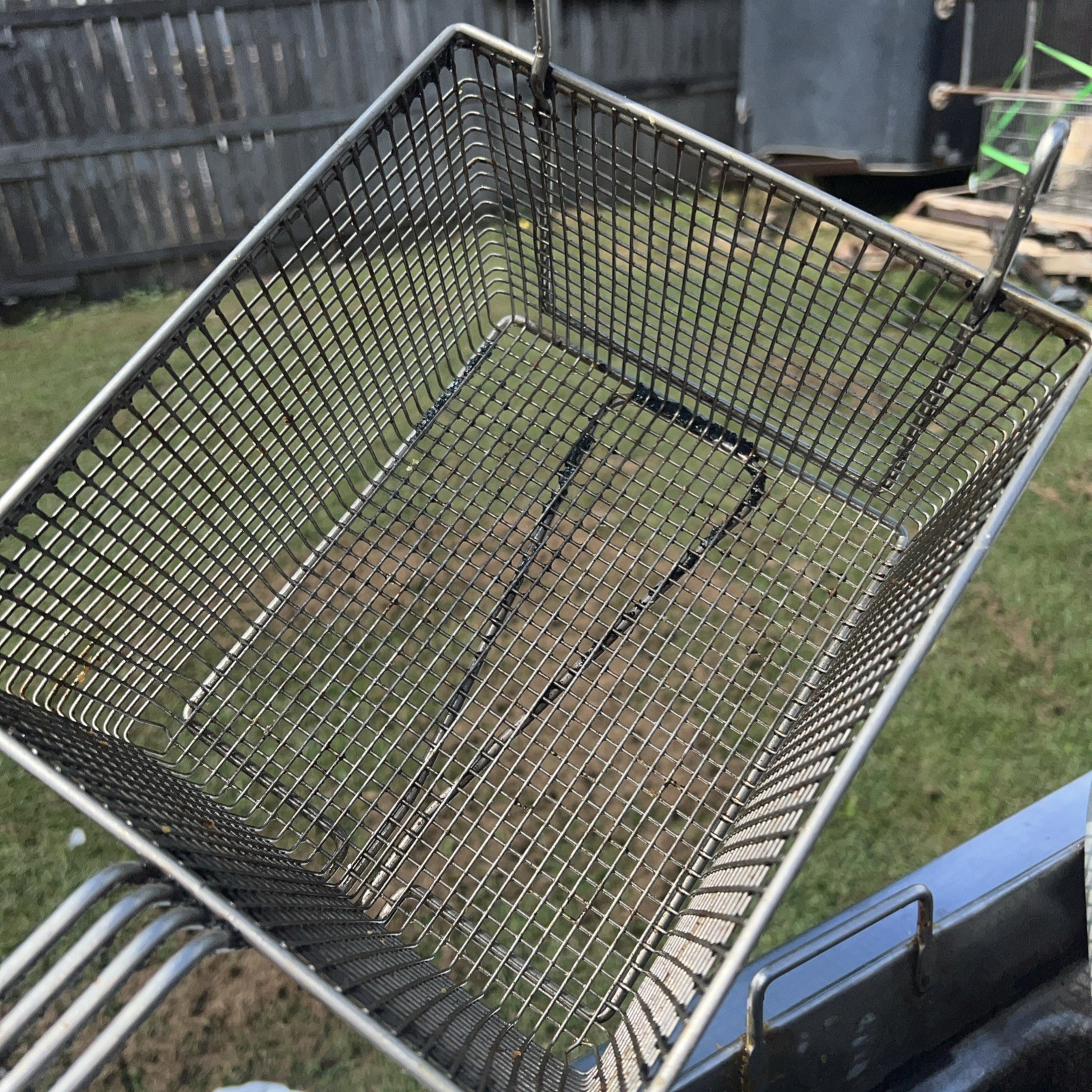 Wells F-49 Countertop 15lb Low Wattage Single Basket Electric Fryer A