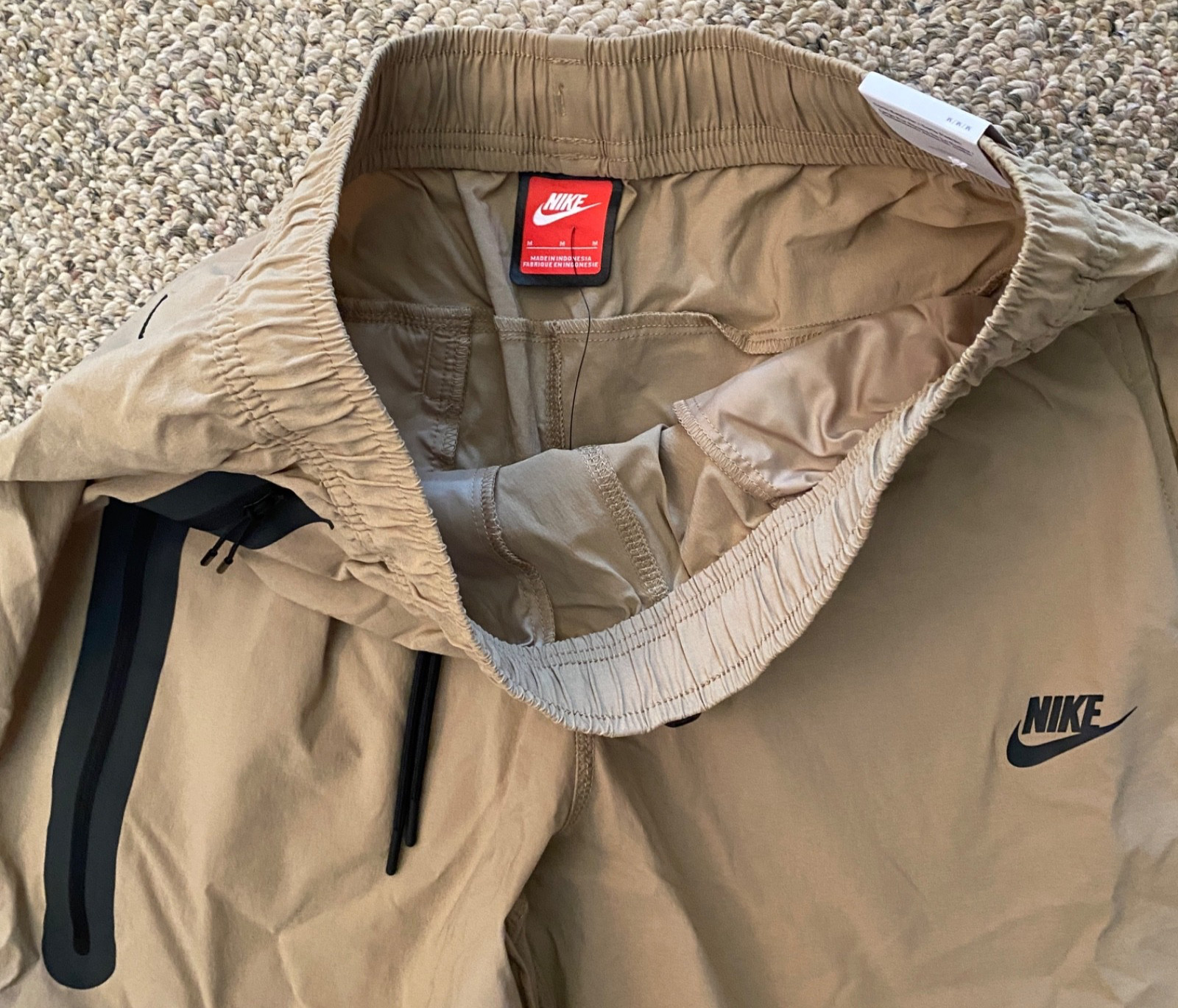 Nike Tech Woven Shorts Casual Lounge Athletic HQ0470-297 Khaki Tan $85 Men's L