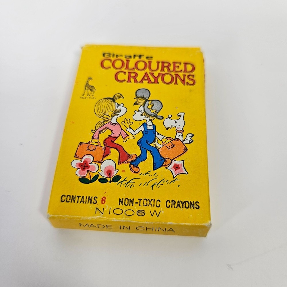 Giraffe Vintage Coloured Crayons 6 Count Mini Box Used