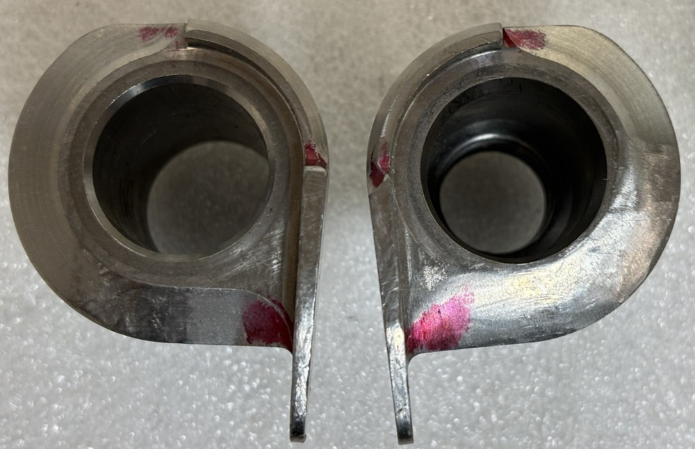 YOSHIMURA / KIT SUZUKI TIETANIUM FRONT END AXLE SLEEVES ONE THROUGH ONE THREADED