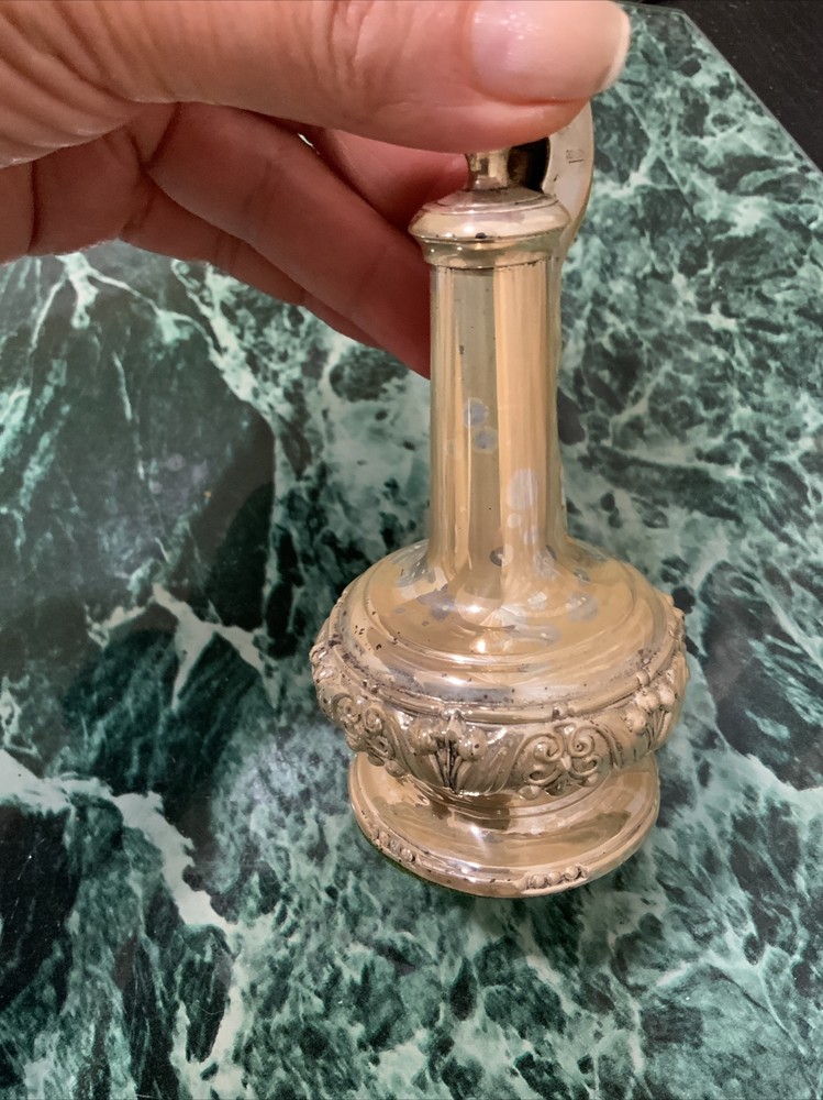 Vintage Ronson Silverplated “Decanter” Table Lighter