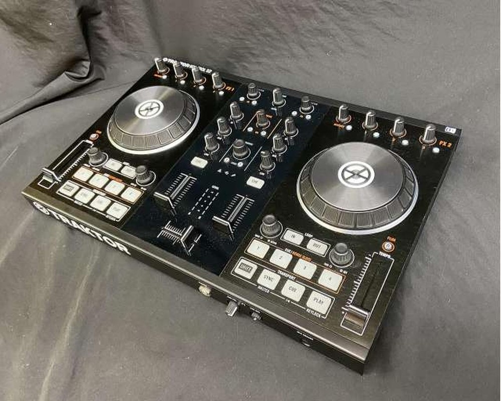 Native Instruments Kontrol S2 DJ Controller Professional Features New