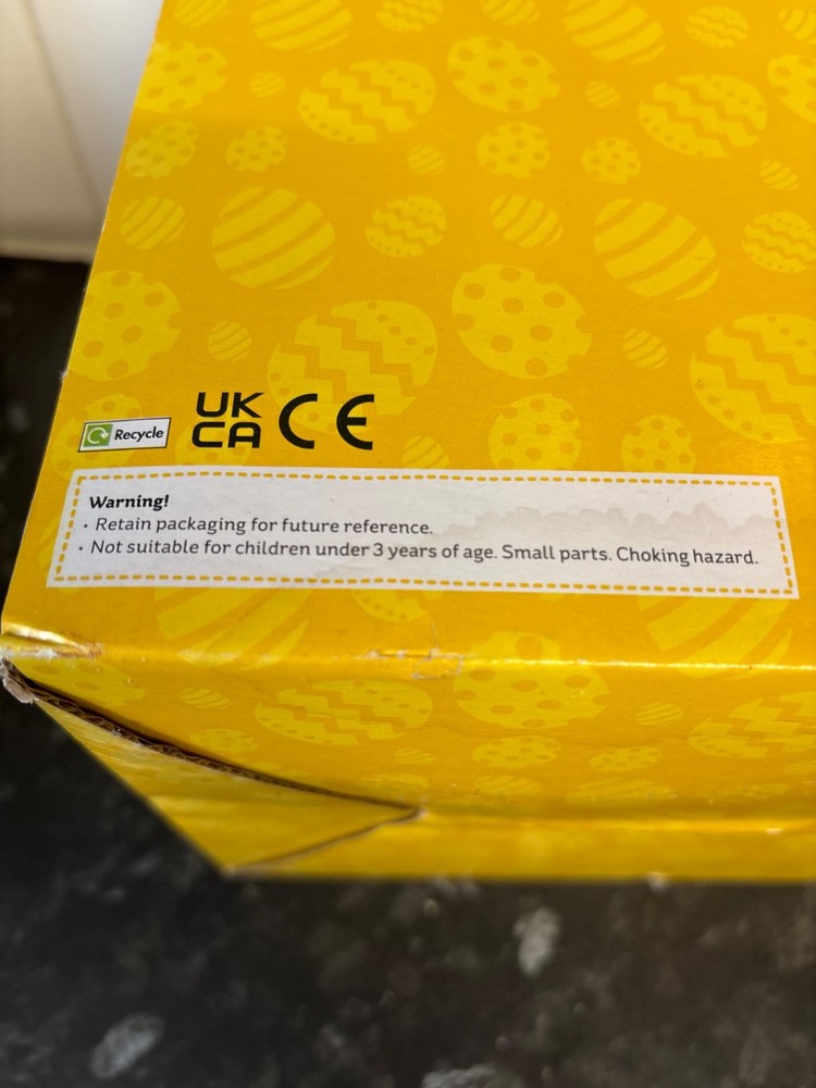 2 X HOBBYCRAFT 100 PACK REFILLABLE EGGS(INCLUDE 1 GOLD EGG) EASTER EGG HUNT