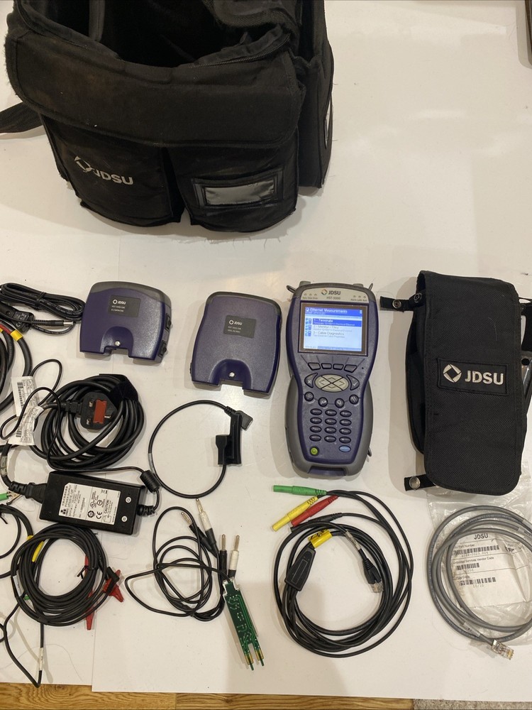 JDSU HST - 3000 unit, charger, case, test cables, test modules, cable bag.
