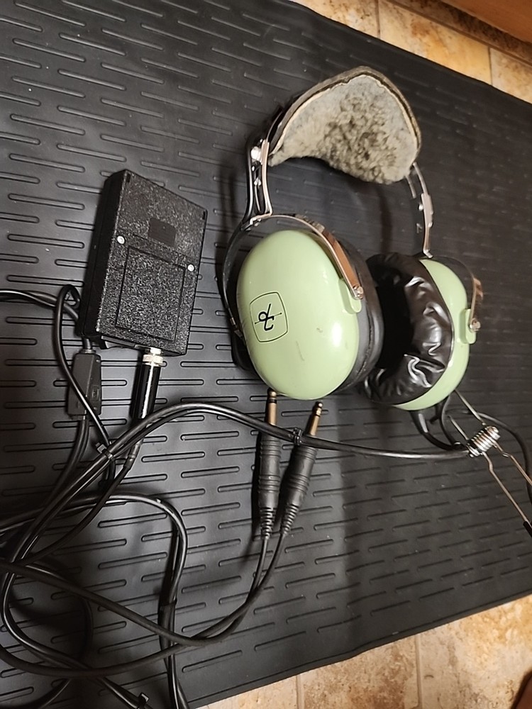 David Clark TSO-C58a Aviation Headset Model M-4 UNTESTED