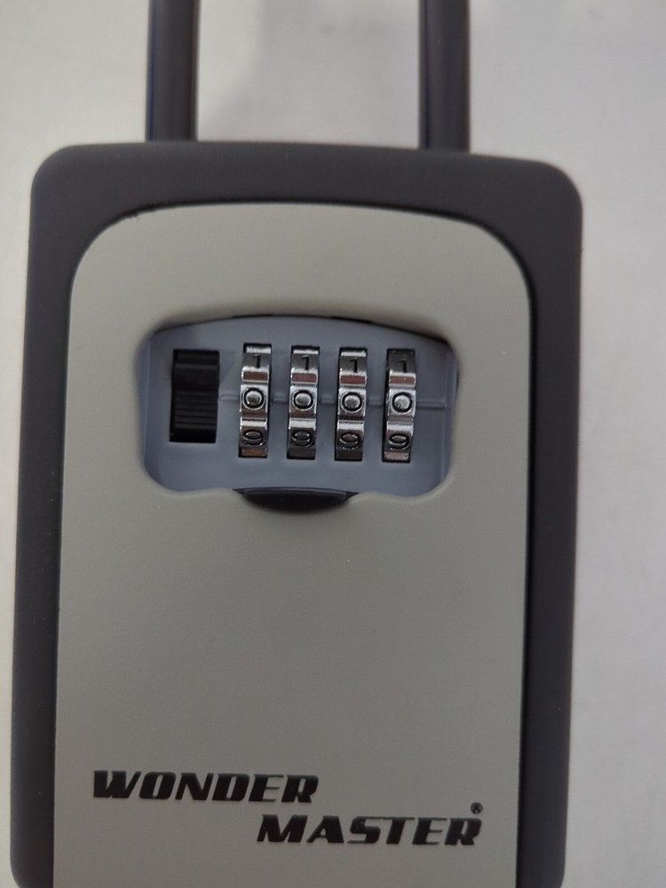 WONDER MASTER KEY LOCK BOX, COMBINATION OUTSIDE