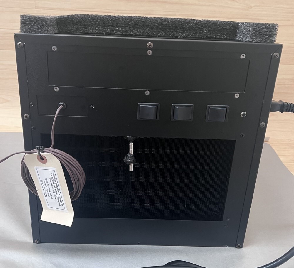 CellarPro 2000VSi 115V 60Hz 4.02A Type 2 Cooling Unit (READ)