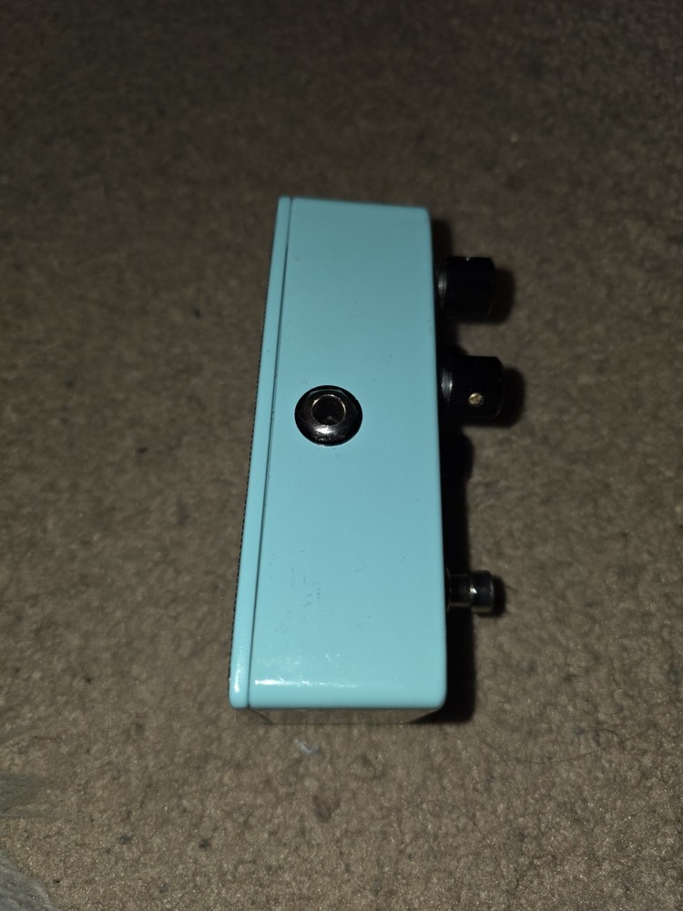 Walrus Audio Deep Six V1 Compressor Sustainer Compression Guitar Effect Pedal