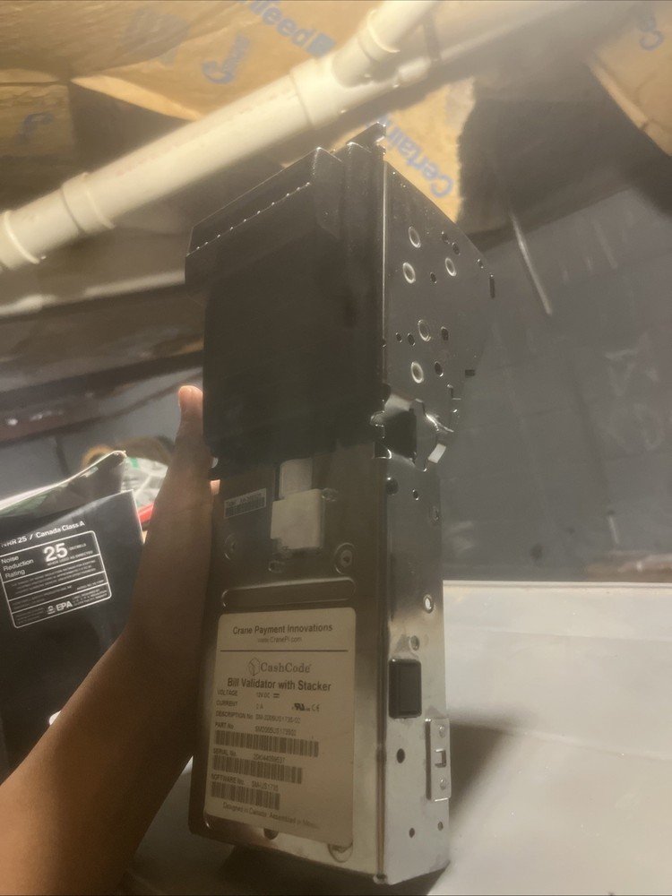 CashCode bill validator with a stacker