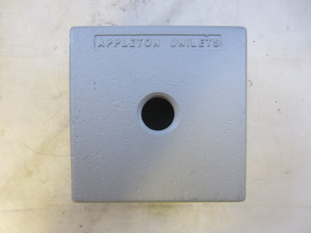 APPLETON GRSS75 3/4" EXPLOSION PROOF JUNCTION BOX 7 HUBS 4 PLUGS