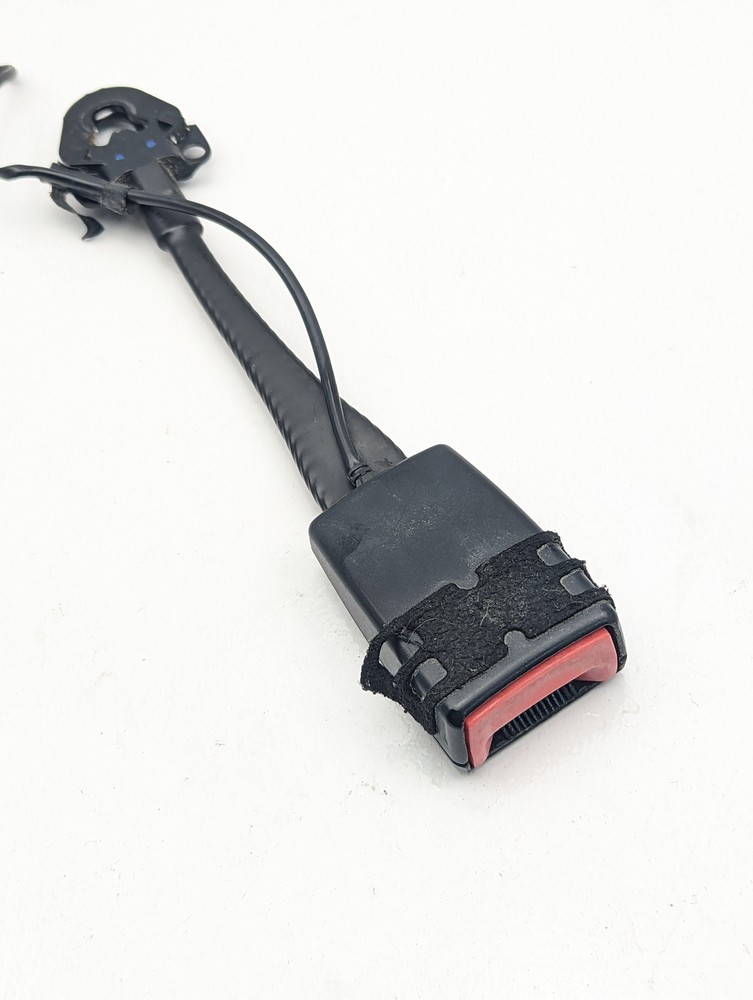 2009-2012 Audi A4 Front Left Driver Side Seat Buckle