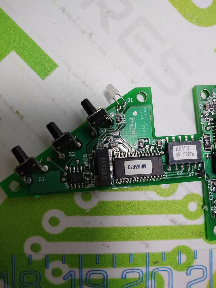 UNIVERSAL INSTRUMENTS CONTROLLER BOARD 048C-002 REV. E