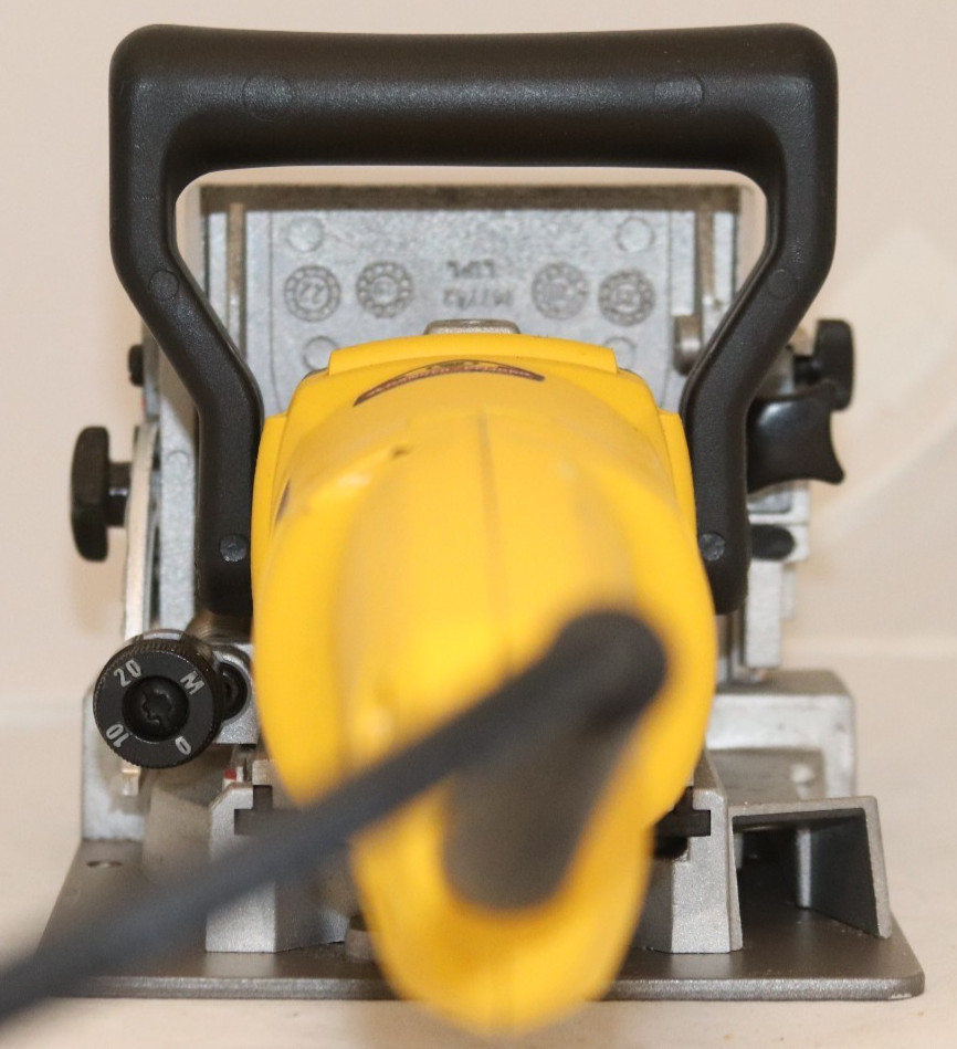 Dewalt DW682 plate joiner