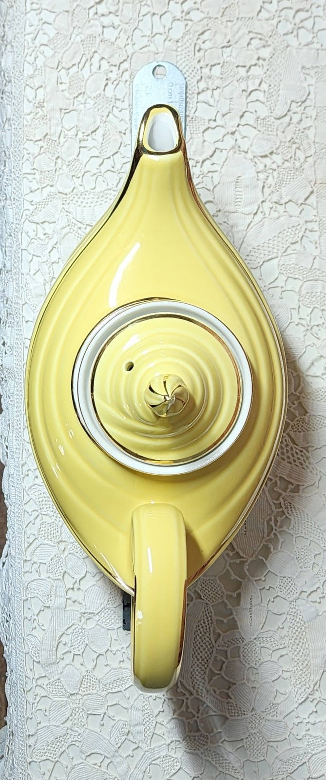 Vintage Hall Art Deco Teapot 6 Cup Yellow Ceramic Gold Trim Made USA Swirl