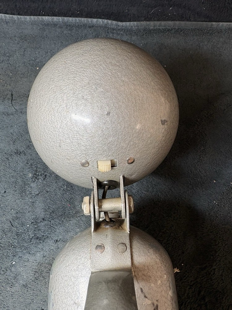 Vintage Delta Power King 12 Volt Lantern