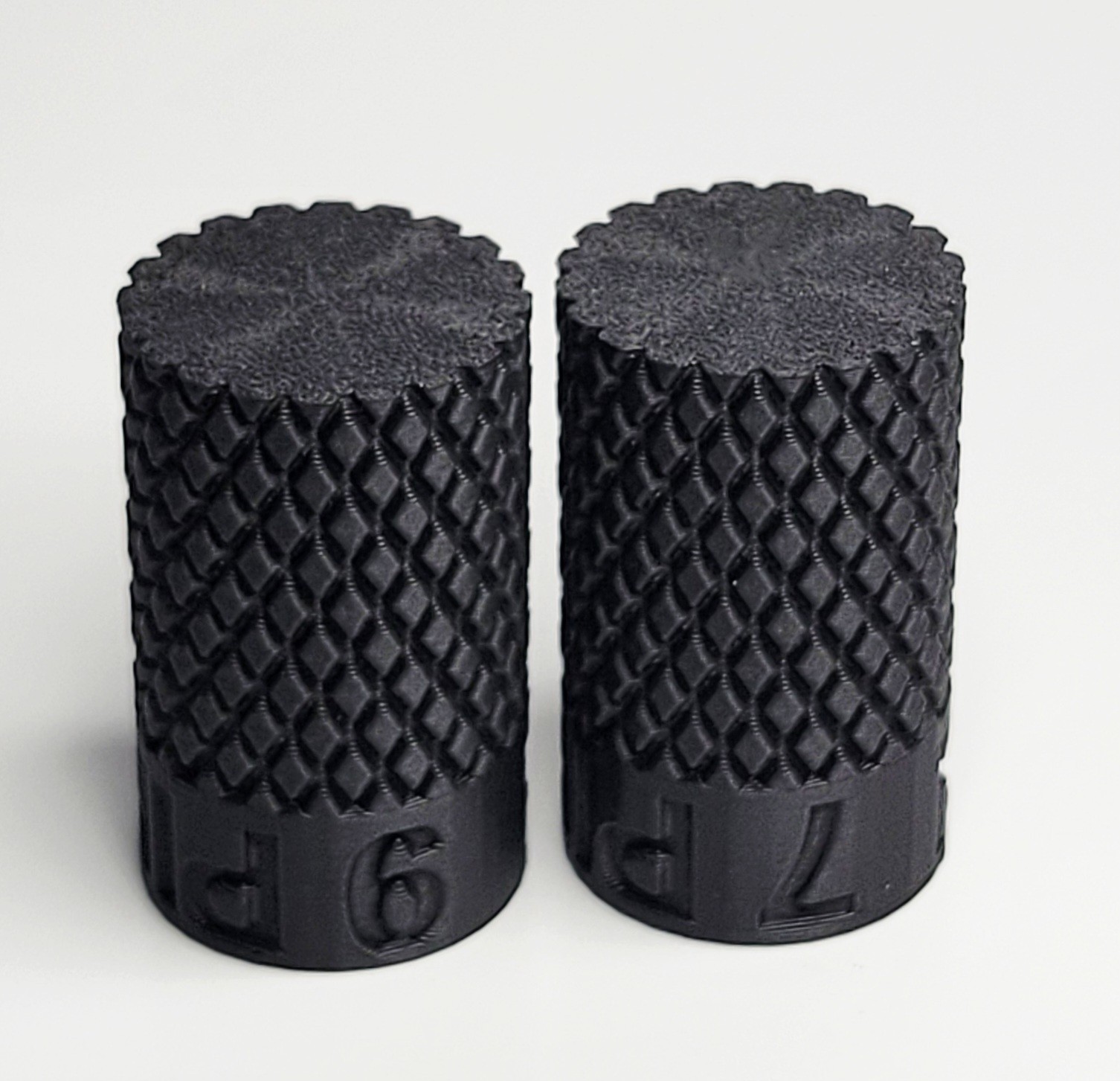 Pocket size Vacuum Tube Pin Straighteners for 7-Pin B7G-Base & 9-Pin B9A-Base