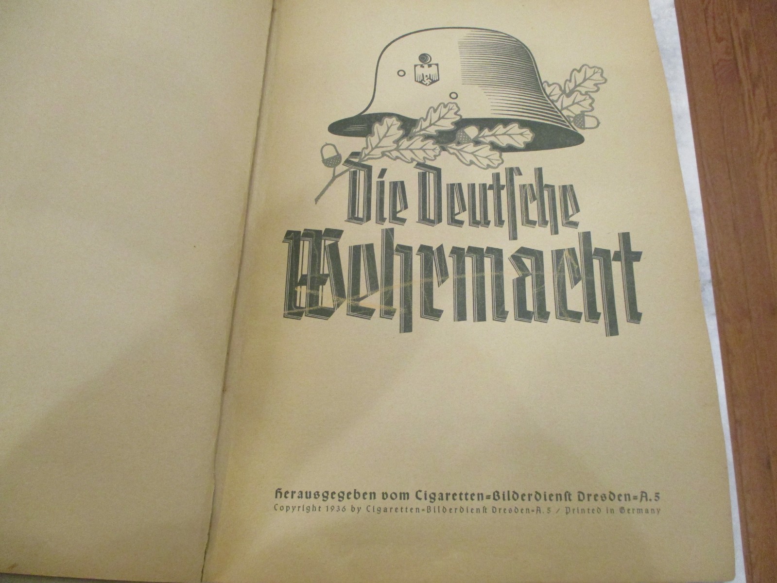 DIE DEUTLCHE WEHRMACHT - CIGARETTE CARDS PHOTO ALBUM - 1936 GERMAN - COMPLETE