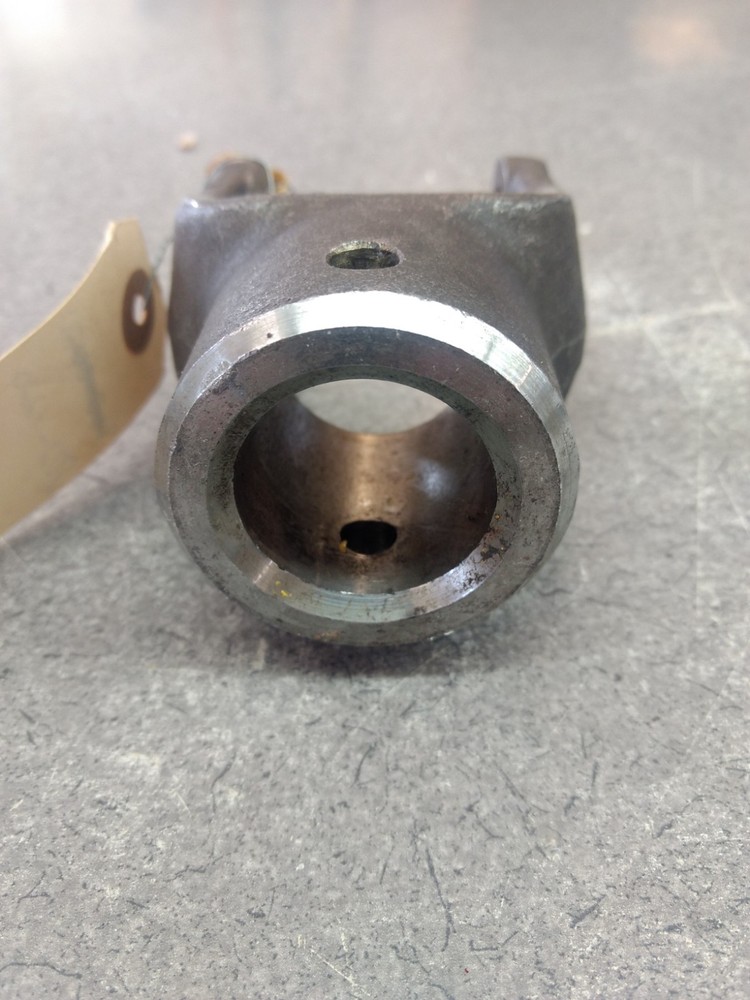 W802-1220 PTO YOKE