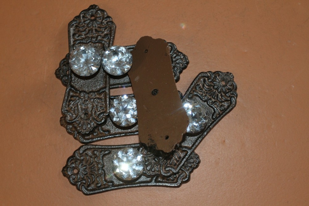 Rustic Elegance Cast Iron Handles Pulls Crystal Look Knobs, Hw-55