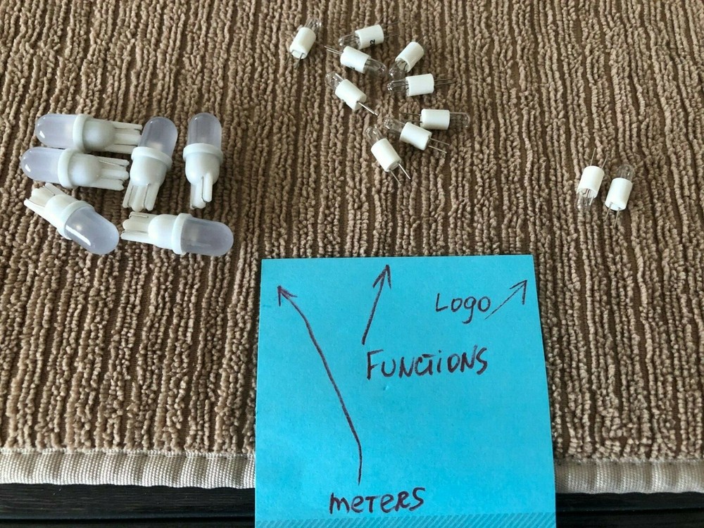 Mcintosh MC2002 stereo amplifier front panel lamps replacement kit.