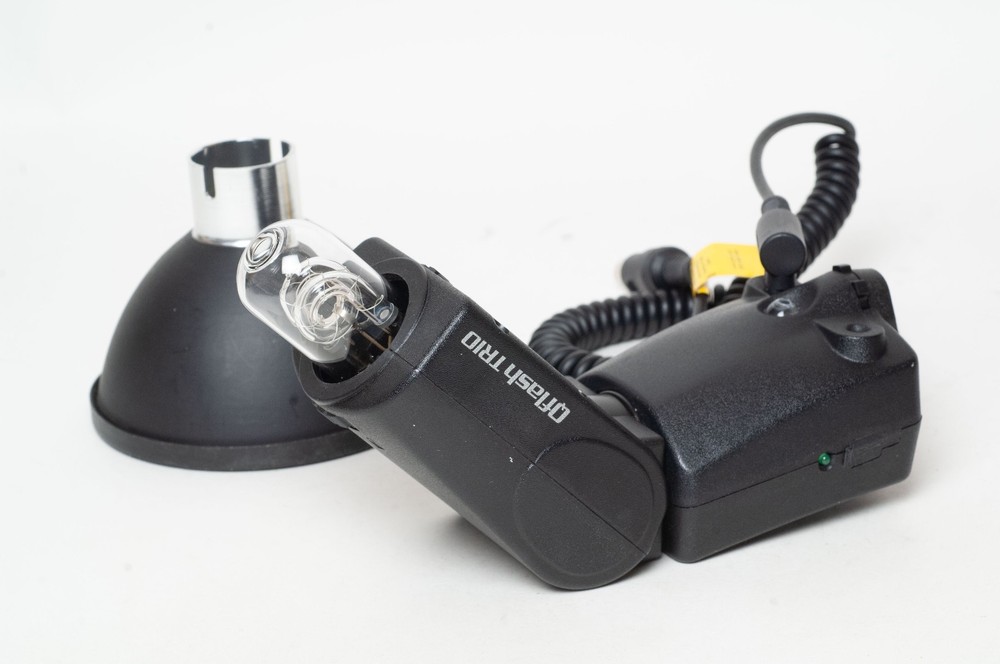 Minty Quantum Qflash QF8C TRIO Basic Shoe-Mount Camera Flash for Canon Cameras