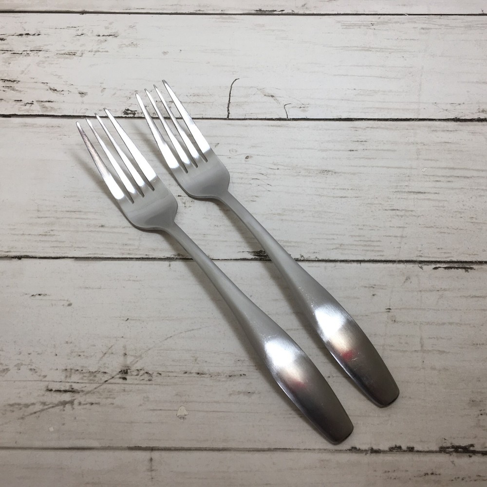 Hampton Silversmiths Gourdon 18/0 Stainless Flatware Dinner Fork x 2
