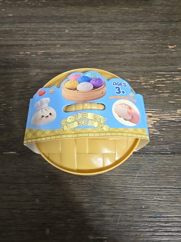 Glitter Squeezy Dumpling - New