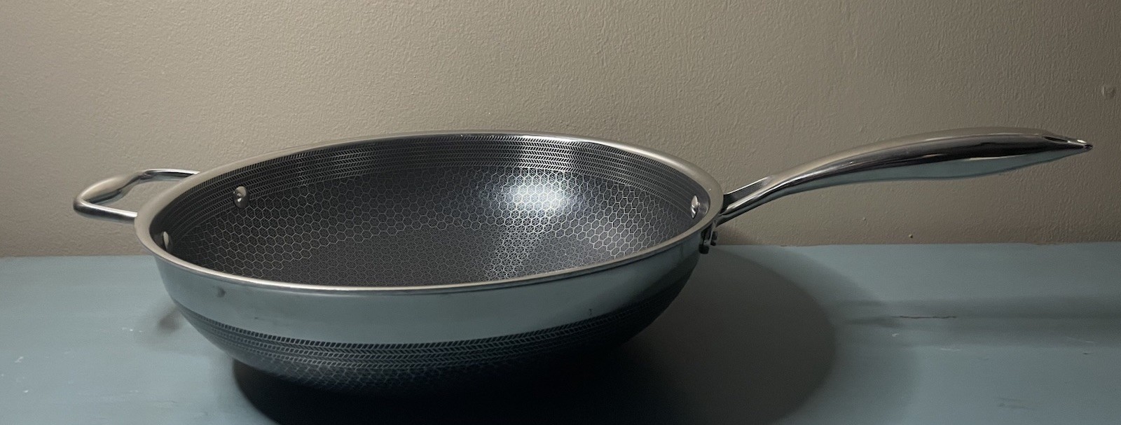 Hexclad 12" Wok Hybrid Stainless Steel Nonstick Pan Used no lid (W26)