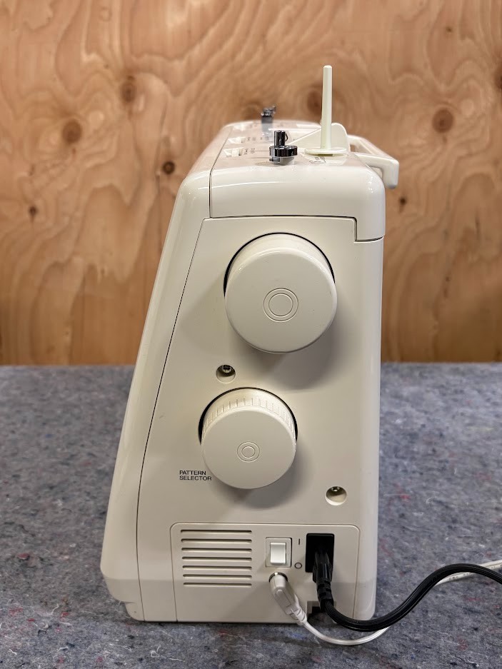 Baby Lock PRO LINE BL6600 Computerized Sewing Machine with Pedal