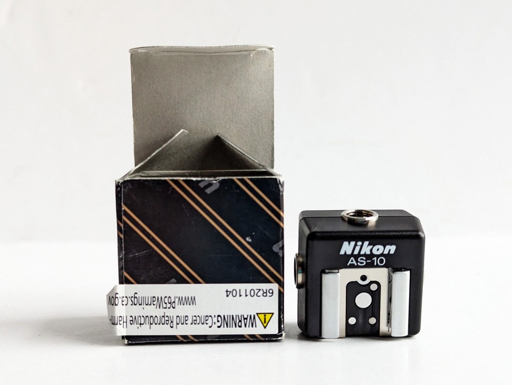 AS-10 TTL Multi-Flash Adapter in Original Box Hardly Used Great Condition