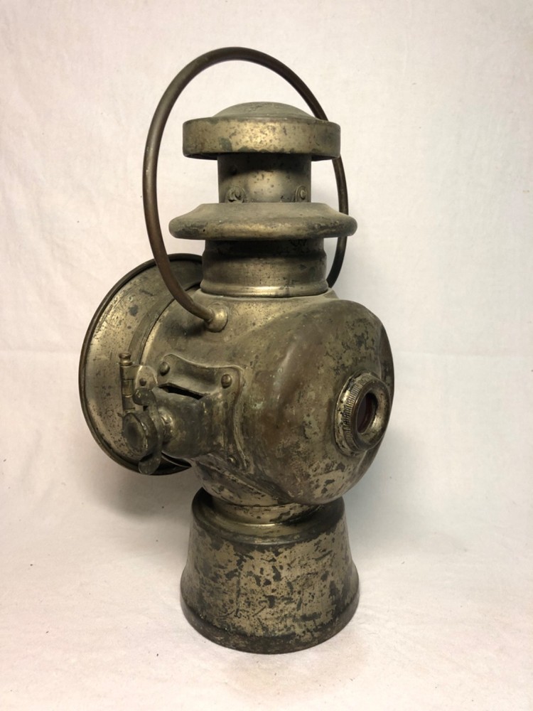 Howes & Burley Oil Side Lamp